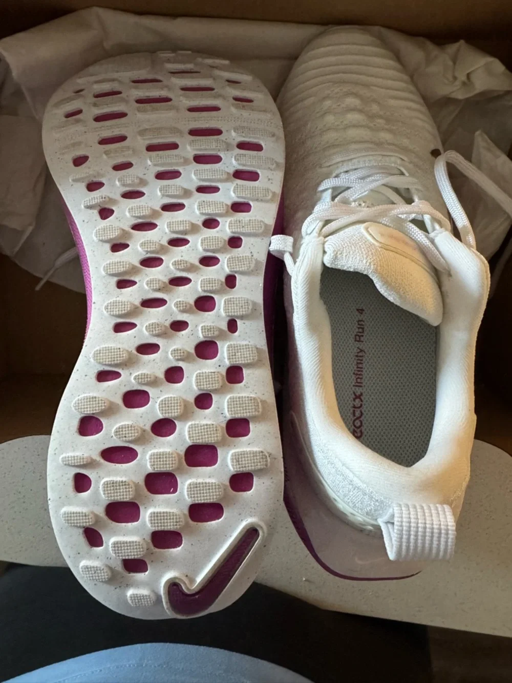 Nike Women’s White Knit Runners with Pink Accent - Picture 5 of 6